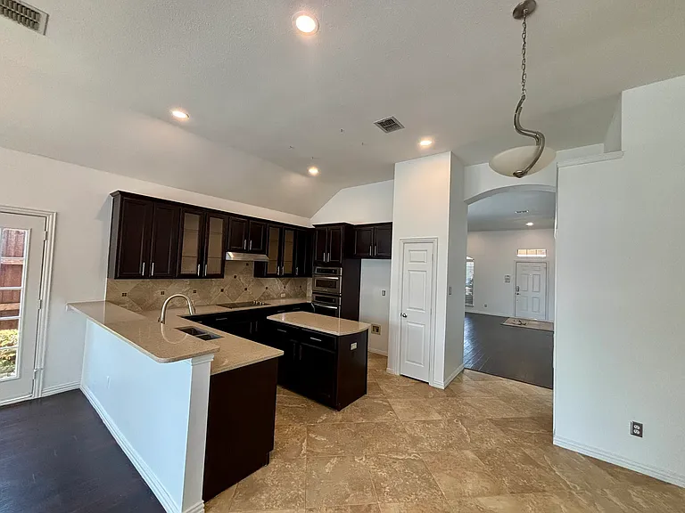 Kitchen and breakfast nook