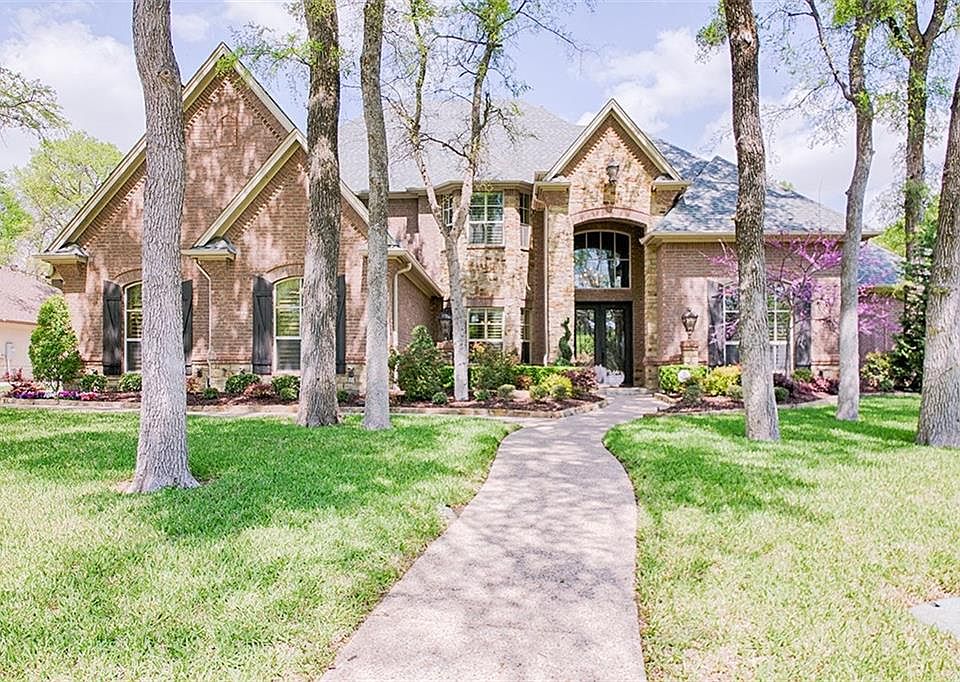 1st image of 6117 Forest River Dr
