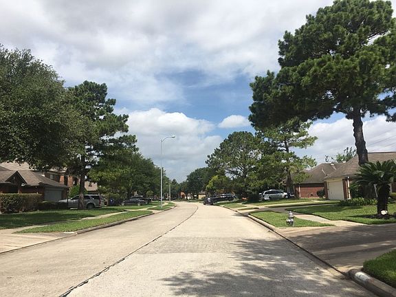 5th image of 1635 Rushworth Dr