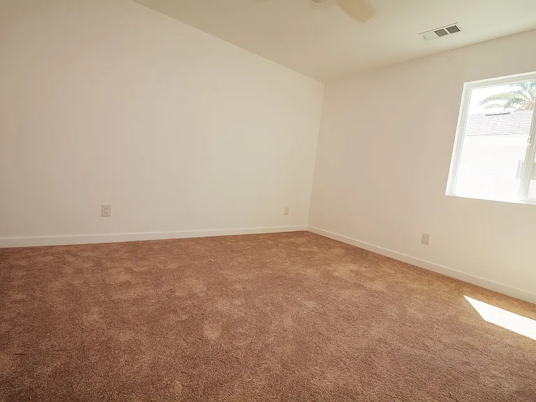 8258 Bennett Ave — Photo 18