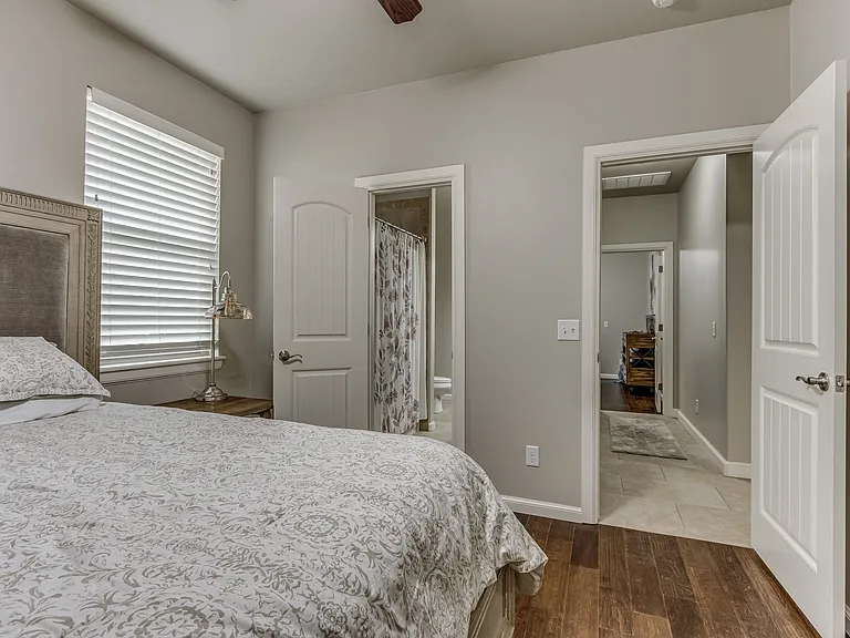 2700 Tranquilo Ln — Photo 30