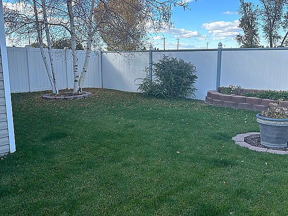 Fully fenced back yard 