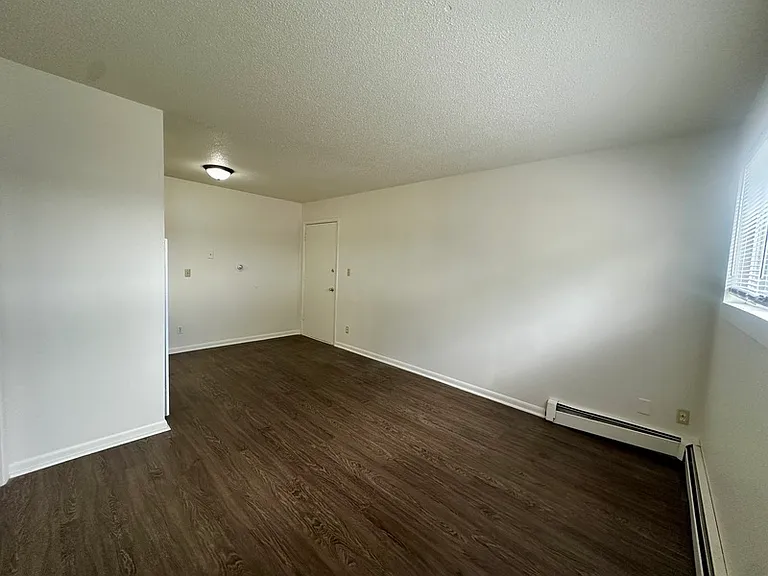1465 Meadowview Dr #2 — Photo 5