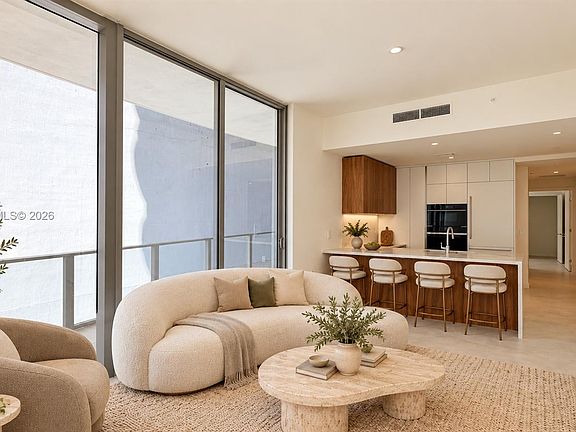 5th image of 1400 Biscayne #802