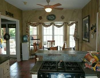 4th image of 5312 Canary Ansas Dr