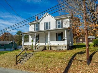 102 Amherst Ln, Ligonier, PA 15658