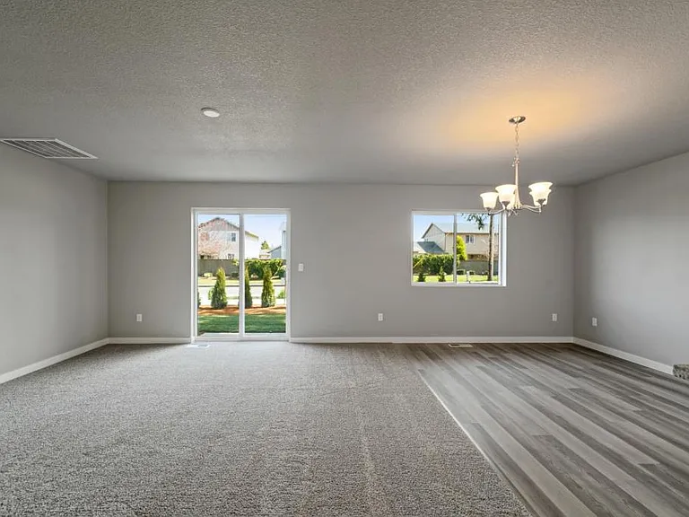 4252 Ash Grove Dr NE — Photo 6