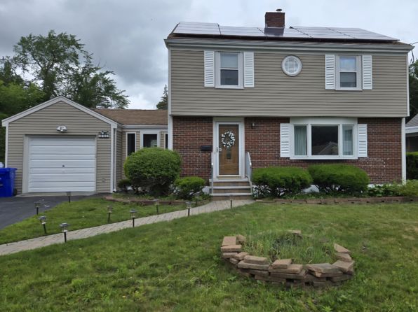 36 Christine Ave