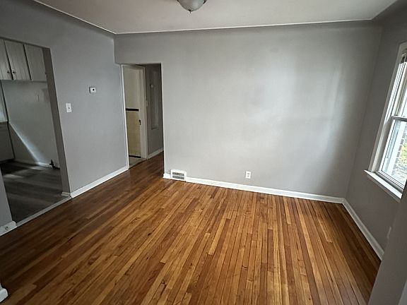 2nd image of 4213 Waverly Ave #1