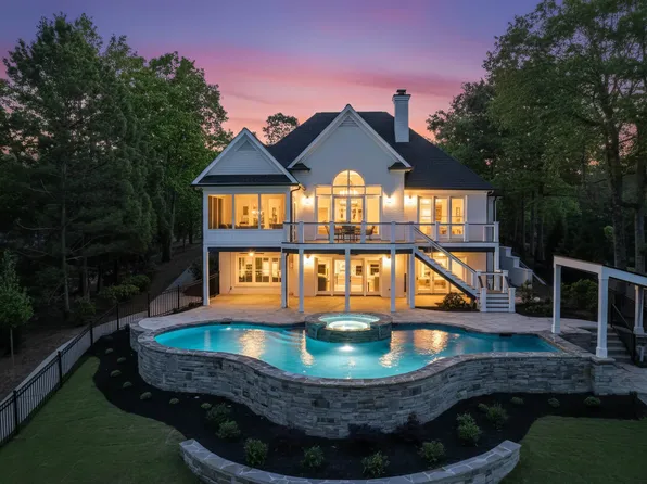 2691 Club Dr, Greensboro, GA 30642