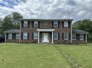 222 Medlock Rd, Lexington, KY 40517