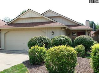 21625 Oak Bark Trl, Strongsville, OH