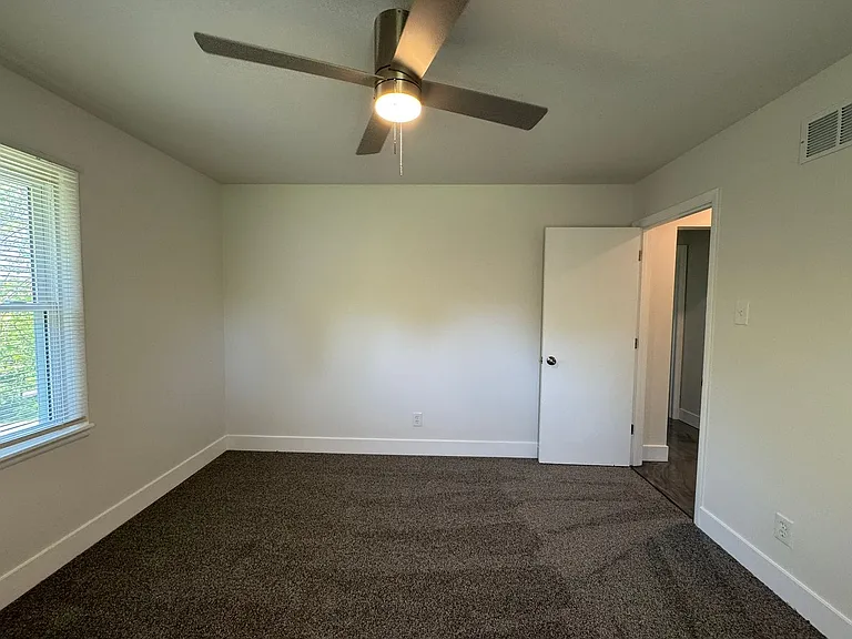 6550 S Old Village Rd — Photo 19