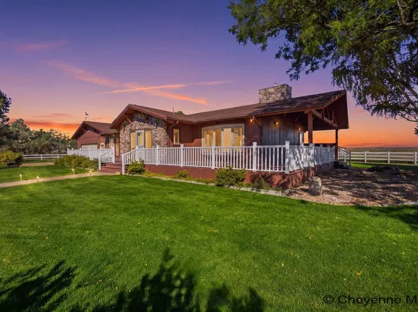 1293 N Main St, Pine Bluffs, WY 82082