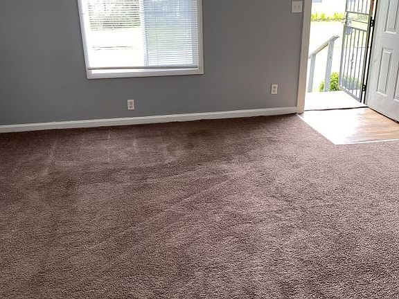 3rd image of 4206 E 33rd St #1