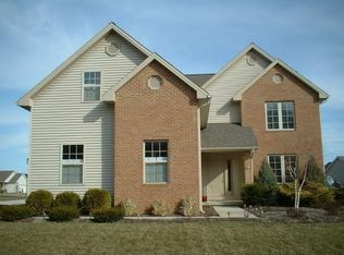 8053 Newberry Dr, Findlay, OH 45840