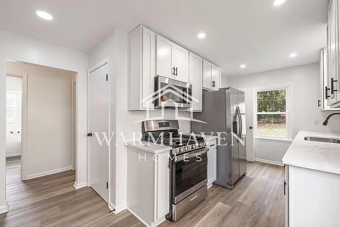 3 bed, 2.0 bath, 1582 sqft, $1,645 — Photo 4