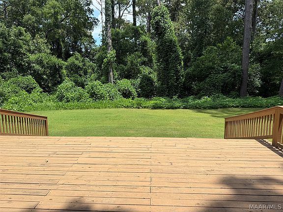 3rd image of 520 Dalraida Rd