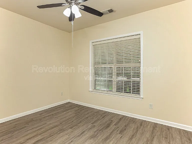 1007 Whittington Way — Photo 15
