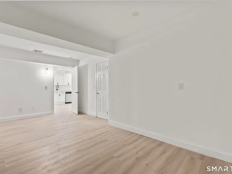 64 Soundview Ave #1 — Photo 10