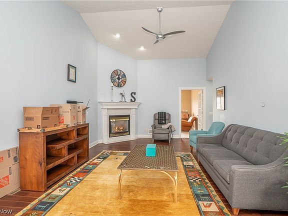 4th image of 3301 Sumser St NW