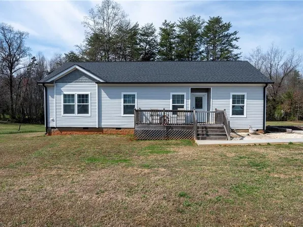 3432 Parrish Rd, Winston Salem, NC 27105