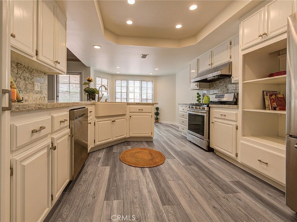 1st image of 11 Malaga Pl W