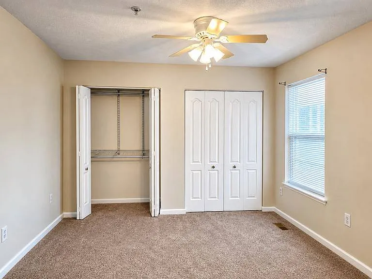 45275 Elkton Ln — Photo 8