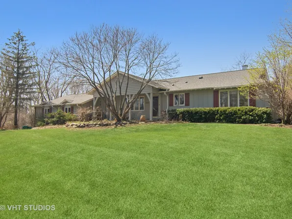 4262 Golf Ln, Long Grove, IL 60047