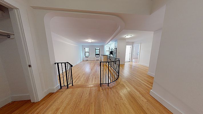 1st image of 10 W 65th St #4CA