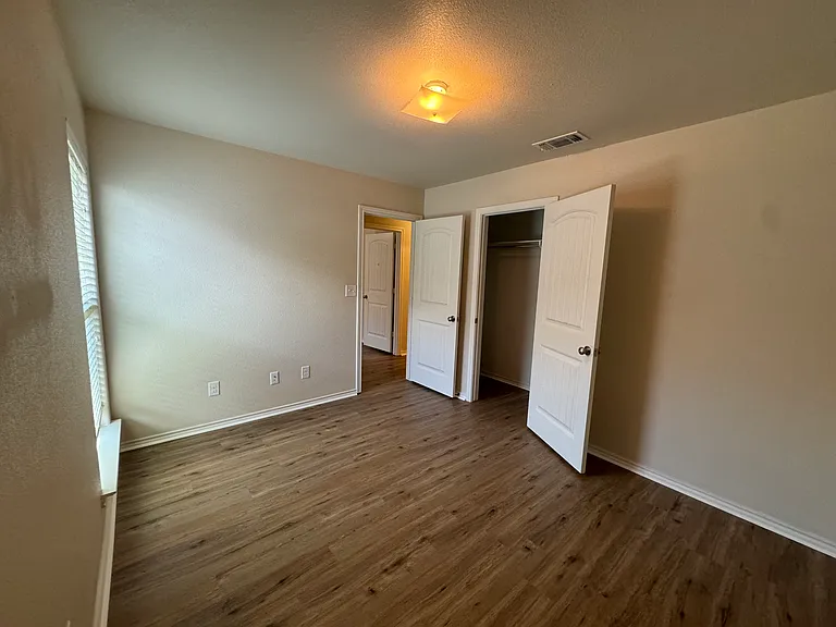 10113 Viola Ave — Photo 27