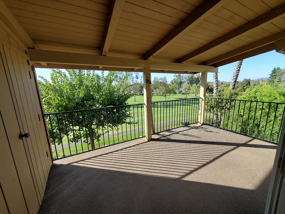 balcony golf course view
