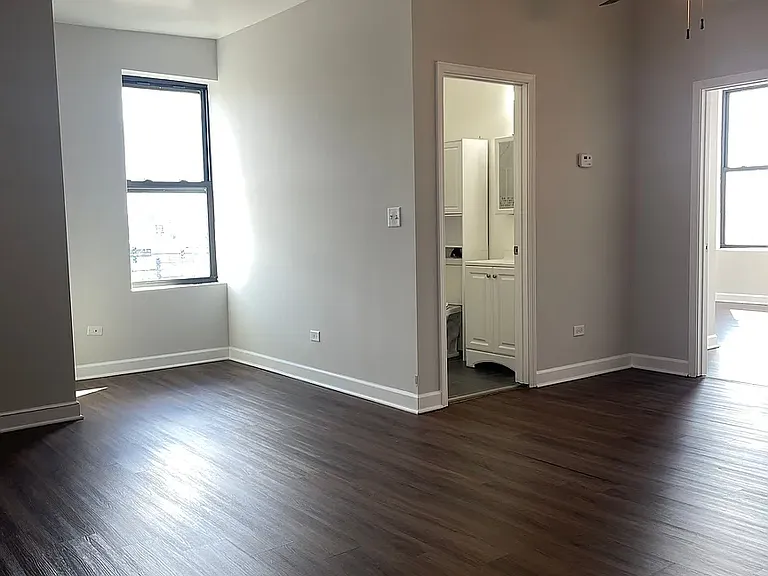 1141 S Western Ave #3F — Photo 3