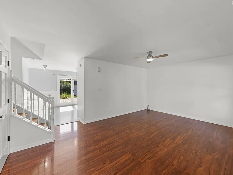 219 Kedvale Ct — Photo 4