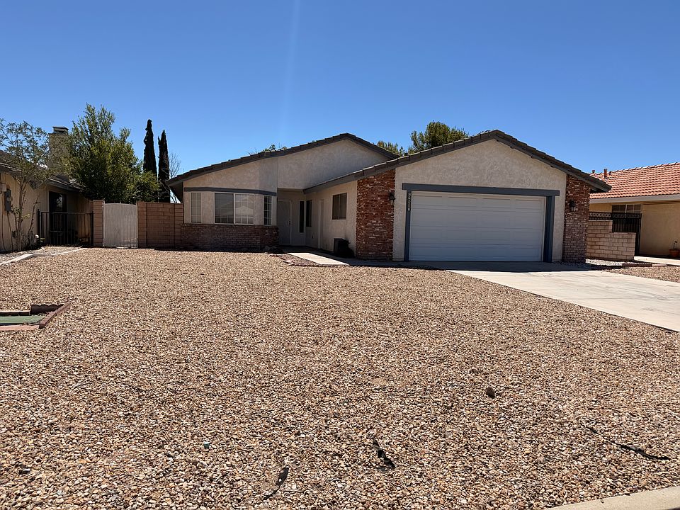 1st image of 12901 Briarcliff Dr
