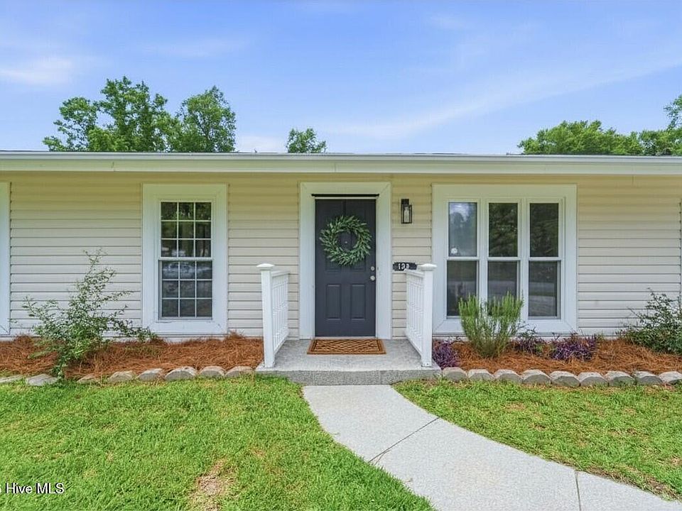 1st image of 130 Tanglewood Drive