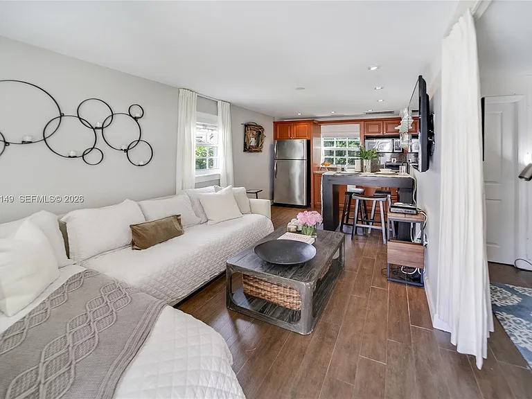 265B Palm Ave — Photo 6