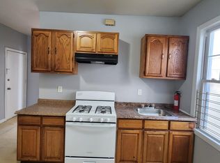 320 Ellis Ave #1R, Irvington, NJ 07111