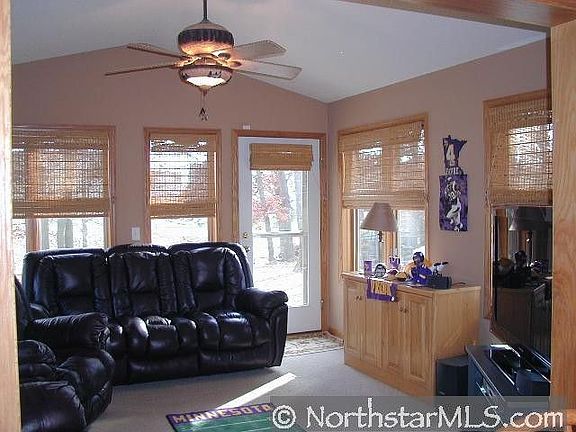 5th image of 2402 Cloud Dr NE