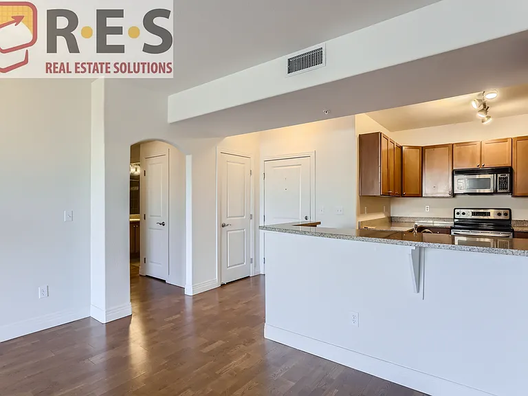 9019 E Panorama Cir #309 — Photo 8