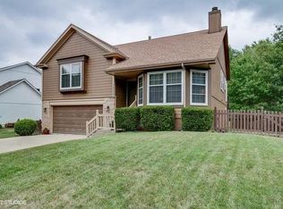 15207 Reeds Rd, Overland Park, KS 66223