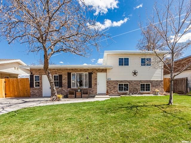 1st image of 4571 S Edgeware Ln