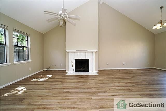 1st image of 6704 Old Stone Dr