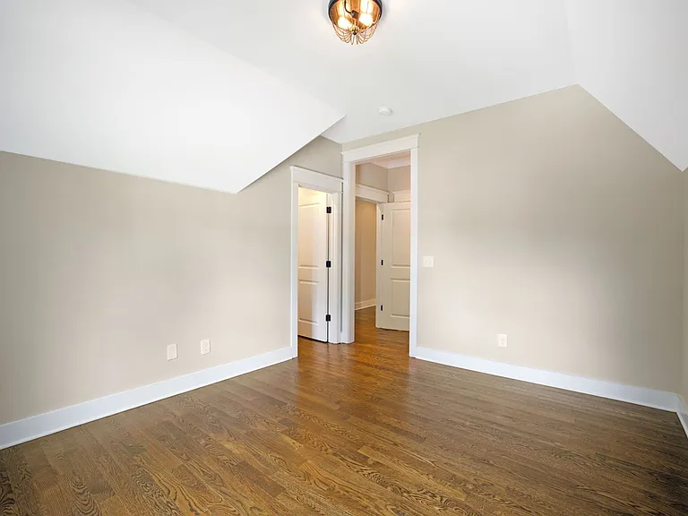 124B Lincoln Ct — Photo 57