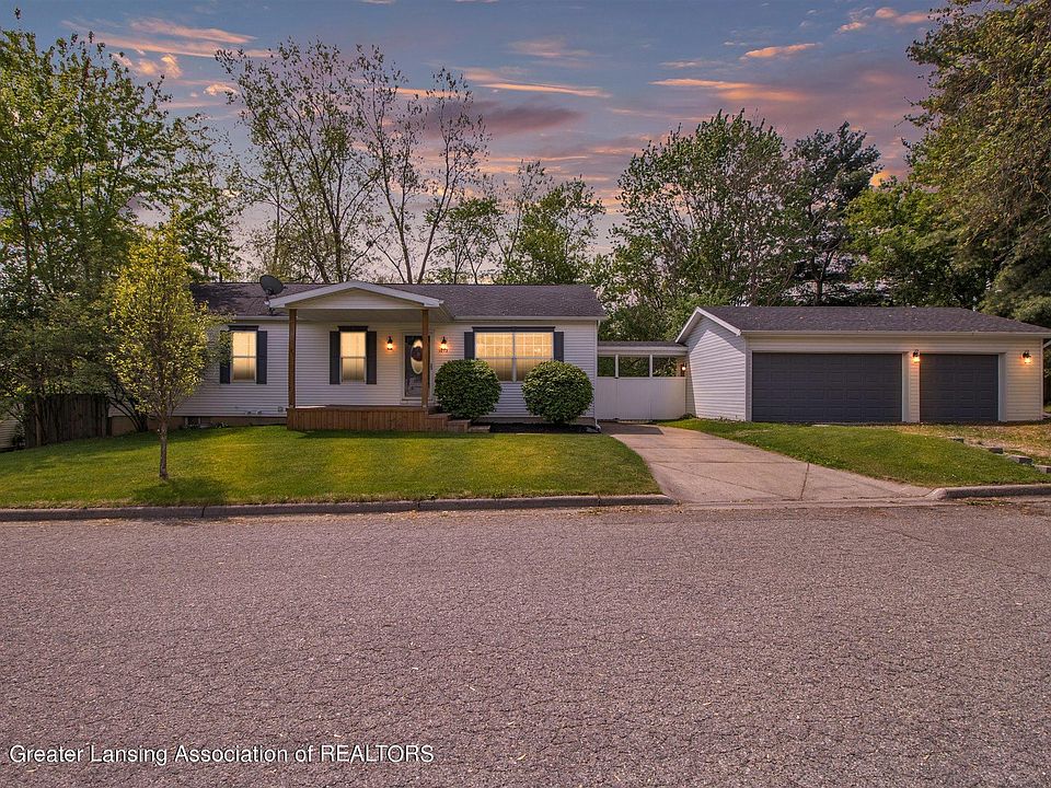 1st image of 1013 Victoria Dr
