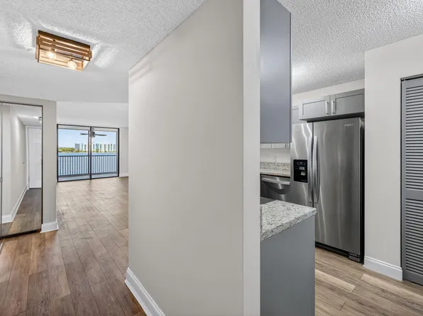 (undisclosed Address), Oakland Park, FL 33309