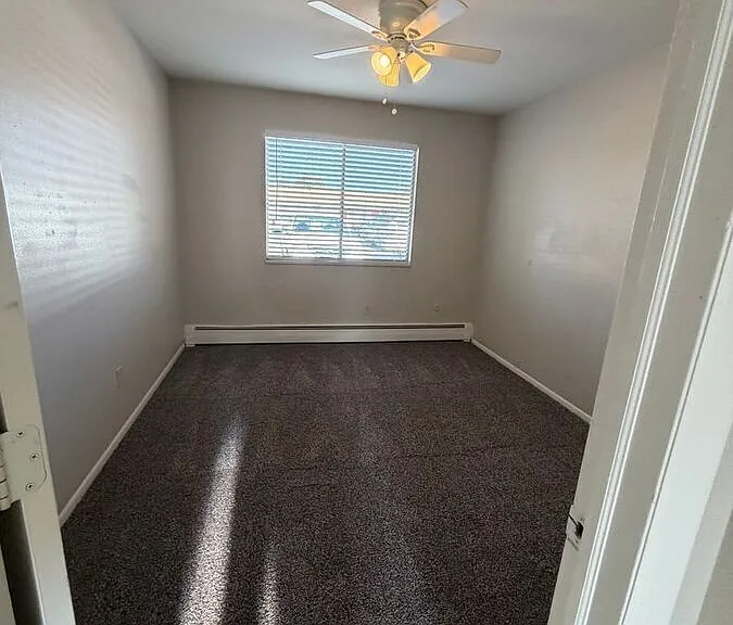 Keri Lyn Apartments — Photo 12