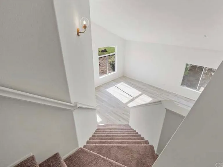 6833 Andover Ave — Photo 14