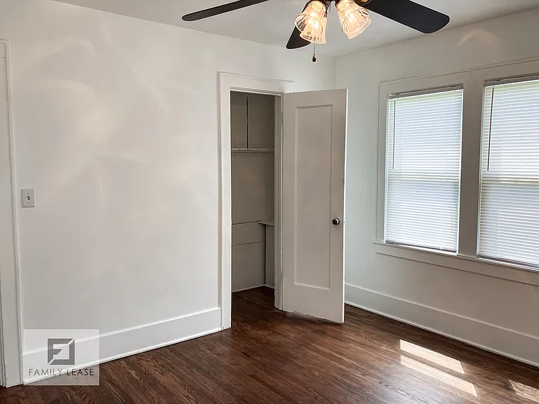 1034 W Macon St #B — Photo 10