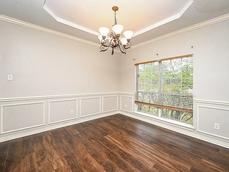 8135 Cove Timbers Ln — Photo 7
